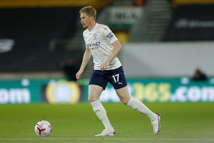 2-0！开场破门+补时补刀 核心+中卫双双伤退 13.1亿豪门17场不败